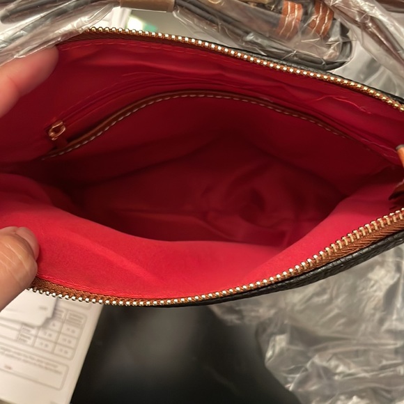 Cross body bag!! New!! - Picture 2 of 6